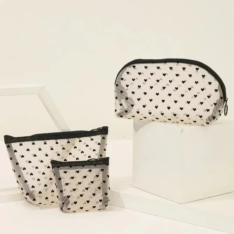 Heart-Shaped Nylon Mesh Cosmetic Bag with Zipper – Stylish Toiletry Organizer