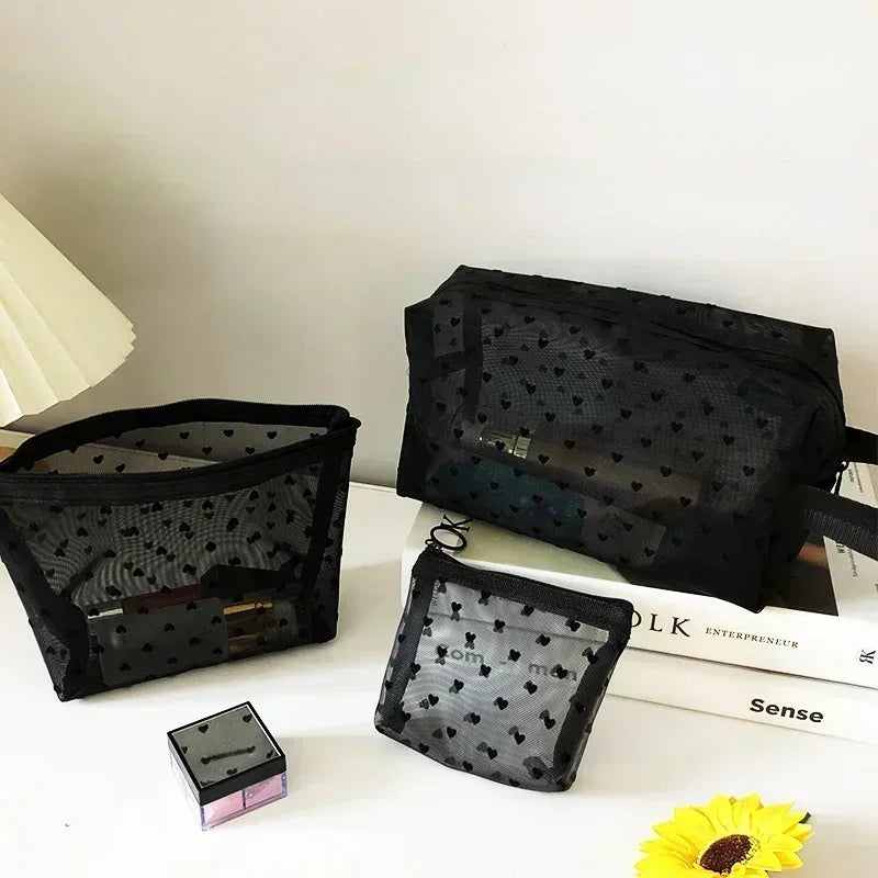 Heart-Shaped Nylon Mesh Cosmetic Bag with Zipper – Stylish Toiletry Organizer
