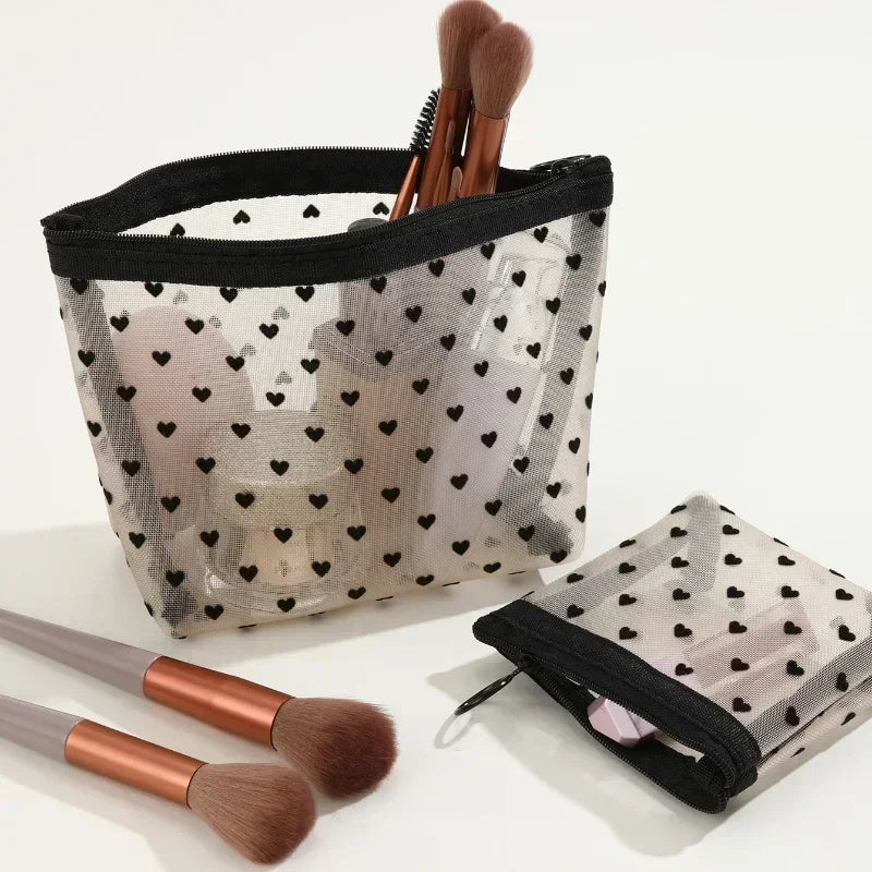 Heart-Shaped Nylon Mesh Cosmetic Bag with Zipper – Stylish Toiletry Organizer