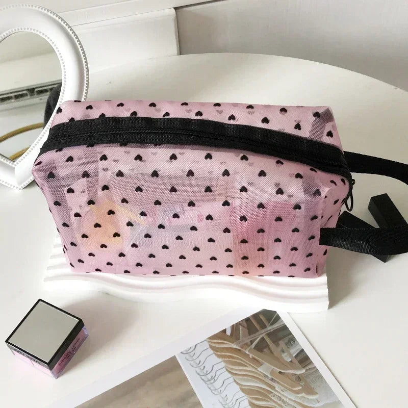 Heart-Shaped Nylon Mesh Cosmetic Bag with Zipper – Stylish Toiletry Organizer